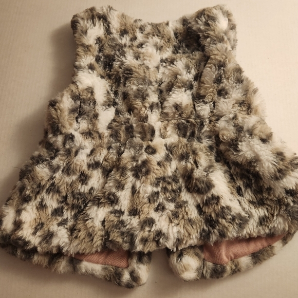 Calvin Klein Jeans Sleeveless Faux Fur Vest Baby Girl's 24M Multicolor - Picture 2 of 5